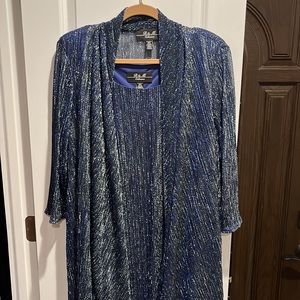 Shimmery, blue shift dress. Perfect for a cocktail party or mother of the bride!